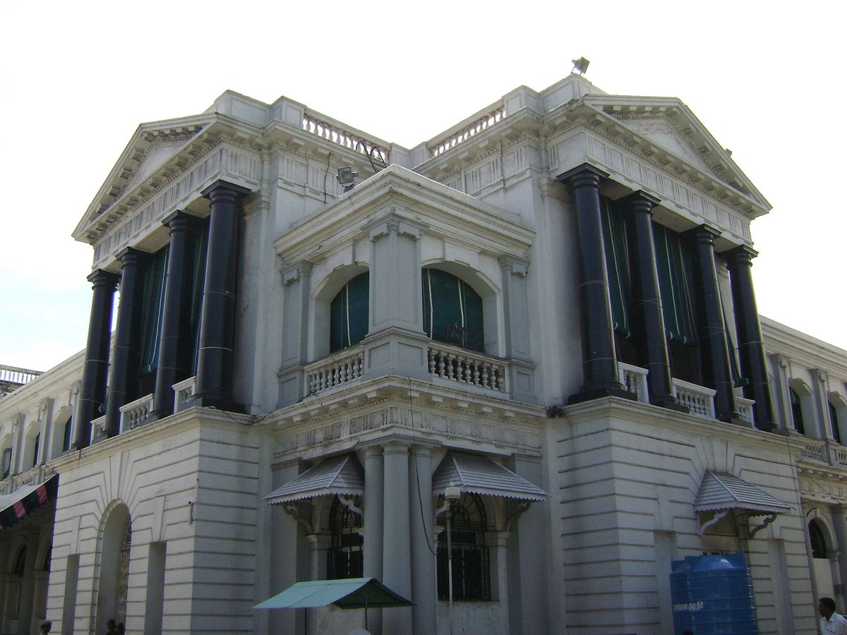 Colonnaded building inside Fort St George, Chennai