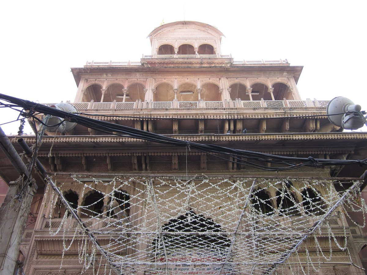 Facade of Banke Bihari Temple in the lanes of Vrindavan